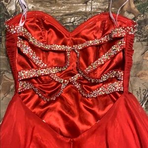 Alyce Paris sweetheart neck line strapless dress